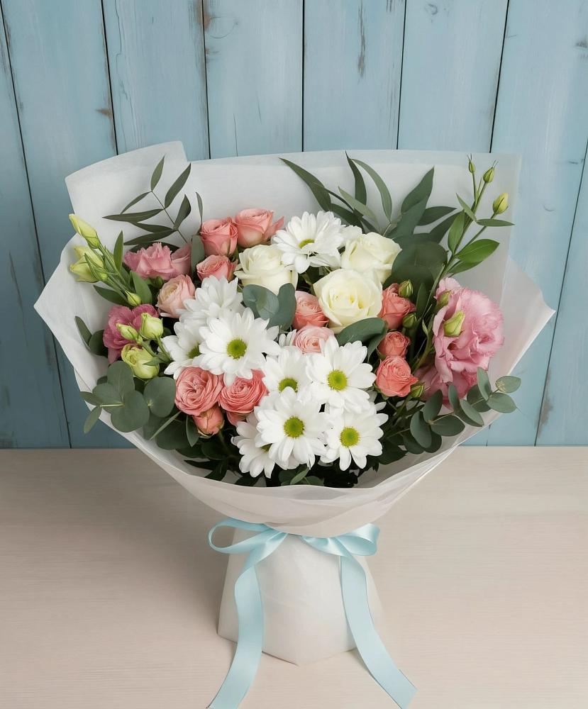 Букет цветов из: Розы, Лизиантусы и Хризантемы в Буланаше