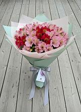Букет цветов из:  Альстромерии в Буланаше