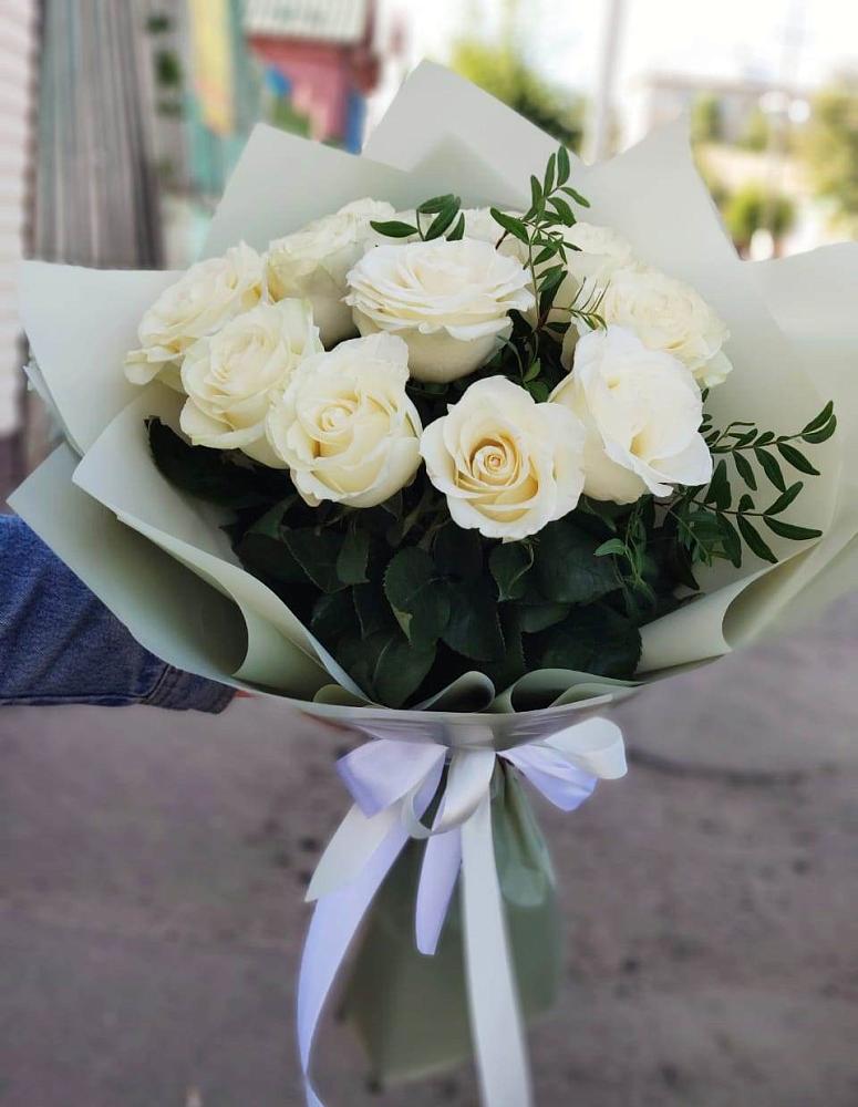 Букет Белые розы Проуд в Буланаше