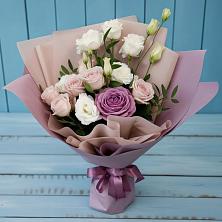 Букет цветов из:  Розы и Лизиантусы в Буланаше