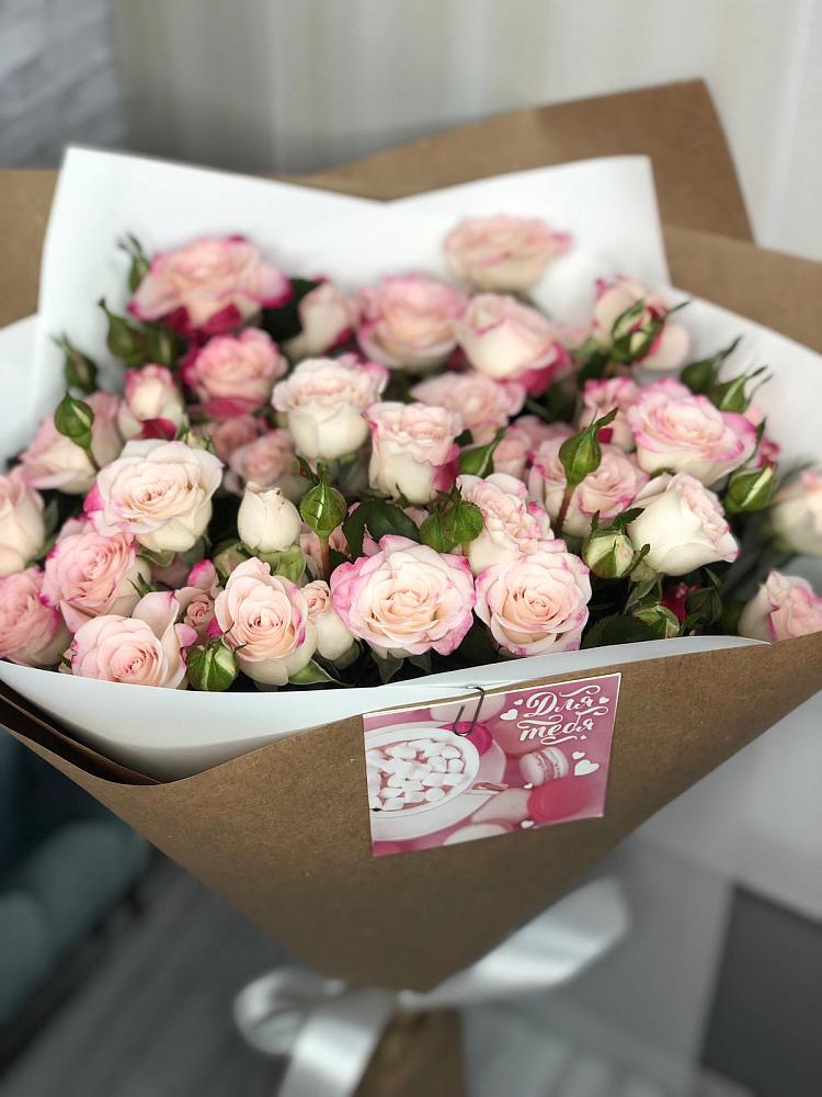 Букет цветов из: Розы в Буланаше