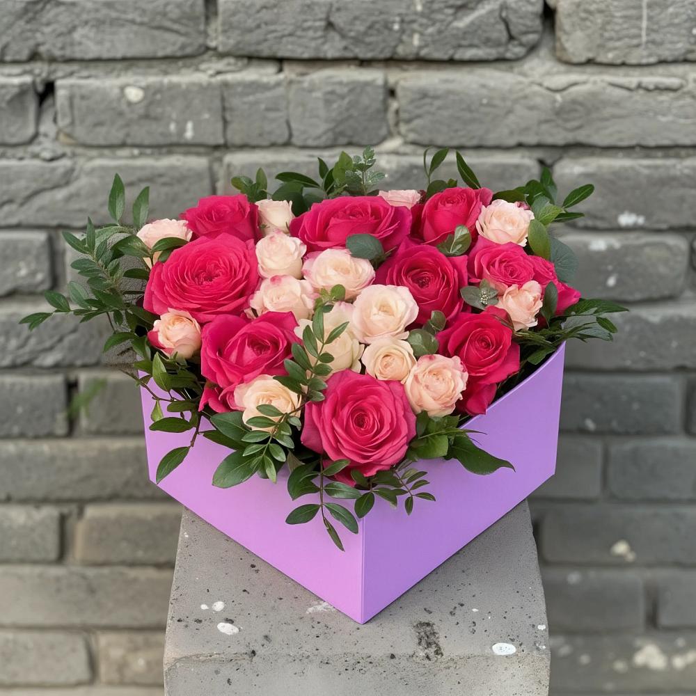 Цветочная композиция из Розы в коробке в Буланаше
