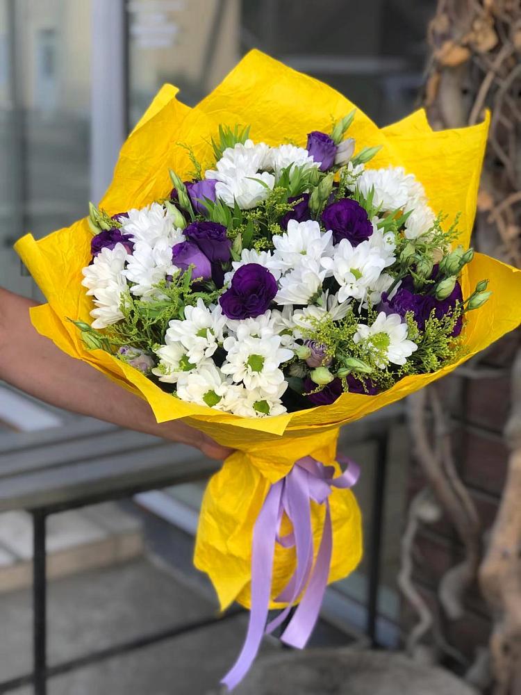 Букет цветов из: Ирисы, Хризантемы и Ромашки в Буланаше