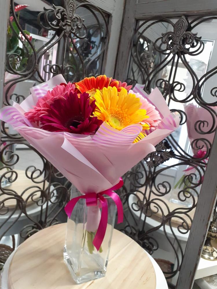 Букет цветов из: Герберы в Буланаше