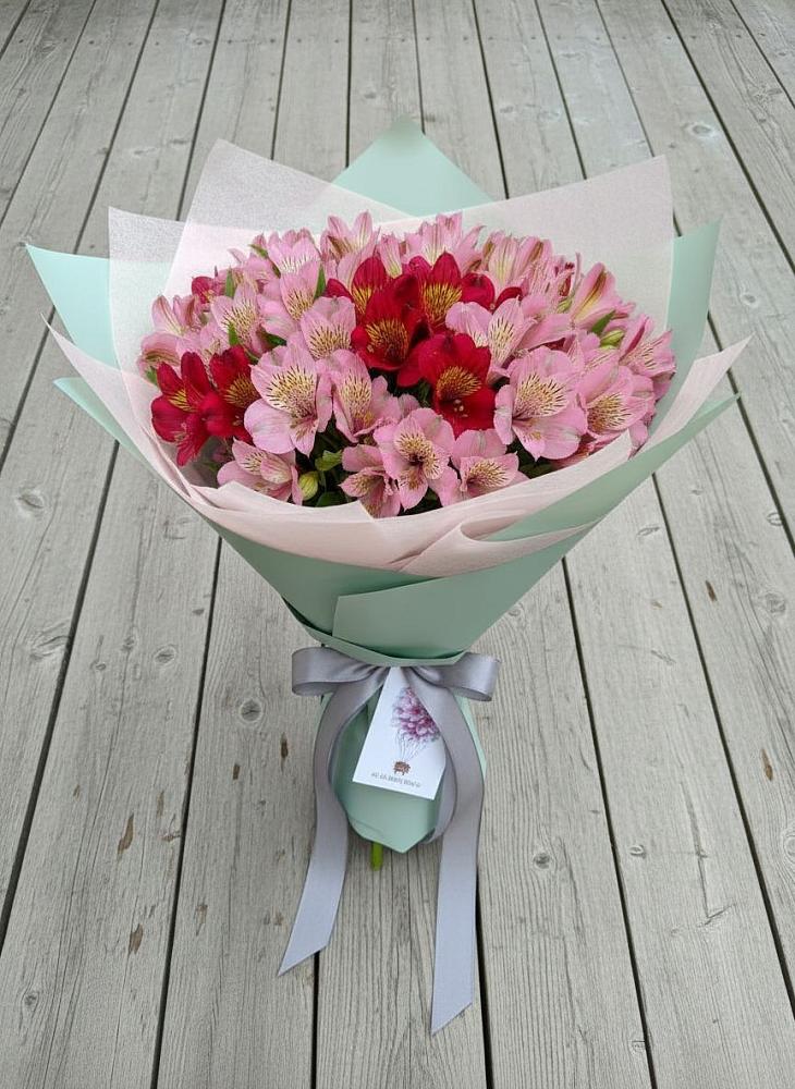 Букет цветов из: Альстромерии в Буланаше