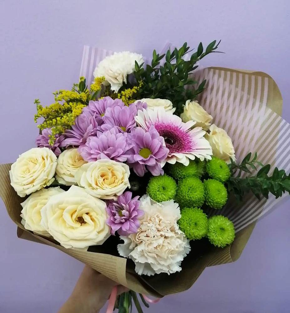 Букет цветов из: Хризантемы, Розы, Гвоздики и Герберы в Буланаше