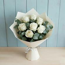 Букет Белые розы в Эвкалипте в Буланаше