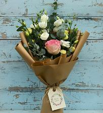 Букет цветов из:  Розы и Лизиантусы в Буланаше