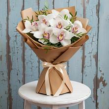 Букет цветов из:  Орхидеи и Розы в Буланаше